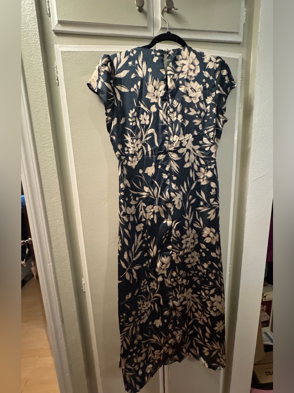 New Petal & Pup midi Dress - Picture 6 of 6